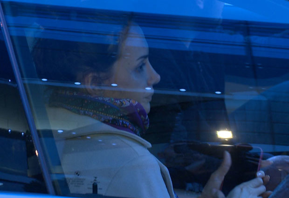 Emina Sandal'a mesajı kim gönderdi! Bir anda ağlamaya başladı - Resim: 2