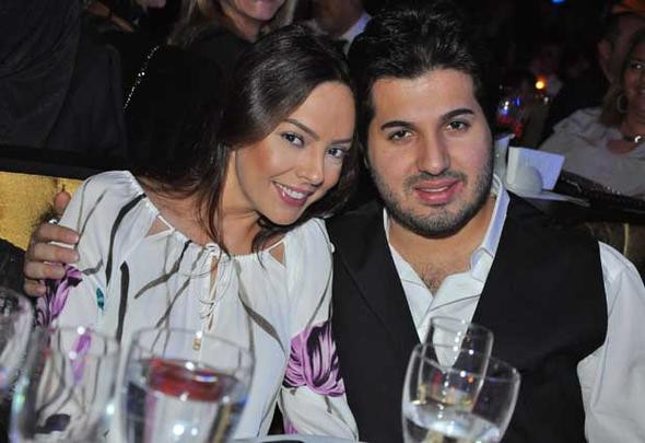 Ebru Gündeş doktoru ayağına çağırıyor! Yalıda botoks keyfi - Resim: 1