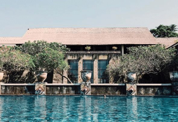 Cansu Dere ve Ece Sükan'ın kaldıkları otel dudak uçuklattı... - Resim: 3