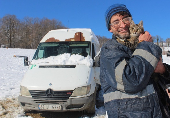 İstanbul'daki dairesini satıp dağ başına yerleşti parayı hayvanlara yediriyor - Resim: 3