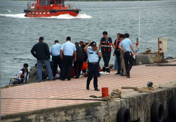 Kadıköy'de ceset karaya vurdu - Resim: 2