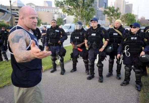 Polislerin başına gelen korkunç olaylar! - Resim: 4