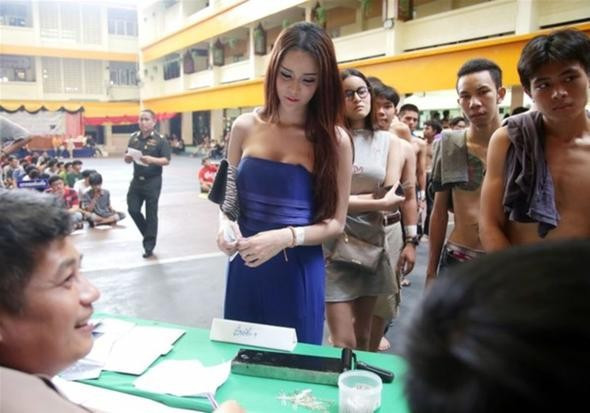 Bu görüntü askerlik şubesinde çekildi inanılmaz ama gerçek - Resim: 1