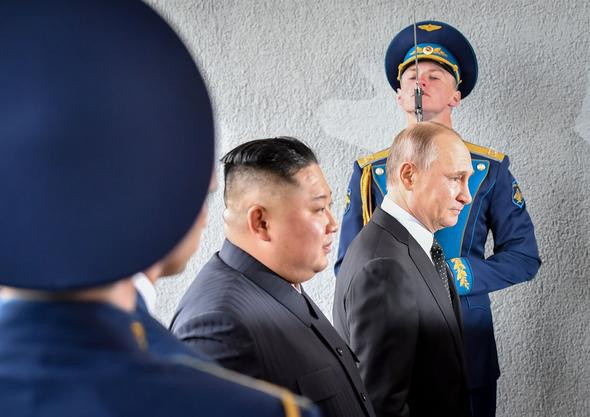İlk kez bir araya geldiler! Kritik zirvede Putin ve Kim'den işbirliği mesajı - Resim: 0