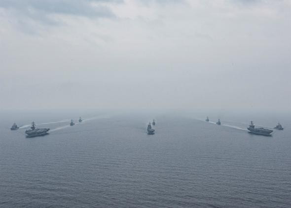 Büyük gözdağı: ABD 2 uçak gemisini birden yolladı! - Resim: 1