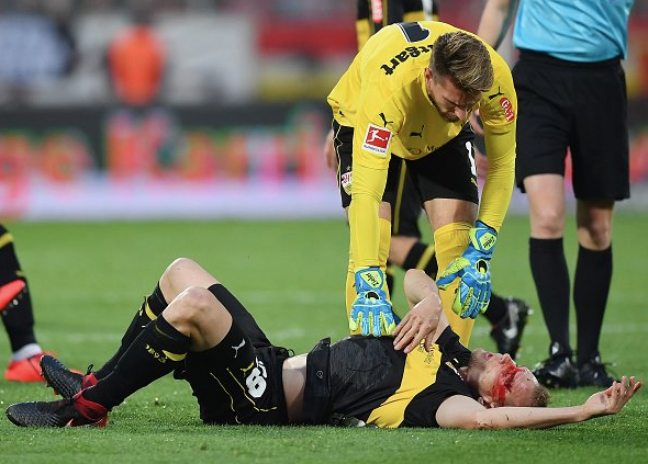 Ozan Kabak önce korkuttu sonra yıkıldı! İşte yüreklerin ağza geldiği o anlar - Resim: 3