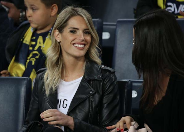 Kadıköy'ü sallayan güzel! Bakın kimin karısı çıktı - Resim: 3