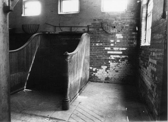 Bu gördüğünüz lüks daire aslında 15 milyonluk bir ahır! - Resim: 3