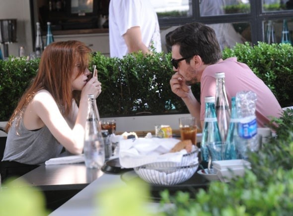 Elçin Sangu yine makyajsız - Resim: 2