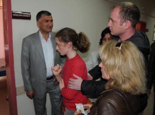 Abdüllatif Şener'in eşi kaza geçirdi - Resim: 2