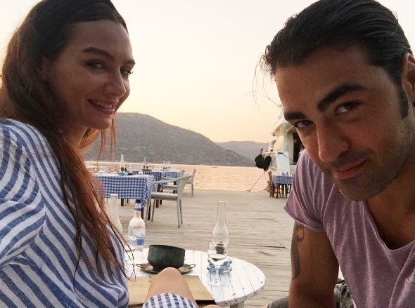 Sarp Levendoğlu'ndan ilginç hamle Birce Akalay'a barış çubuğu - Resim: 4