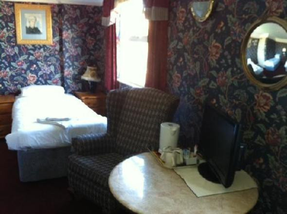 Sosyal medyada ifşa ettiler! Kan lekeleri kirli banyo... - Resim: 4