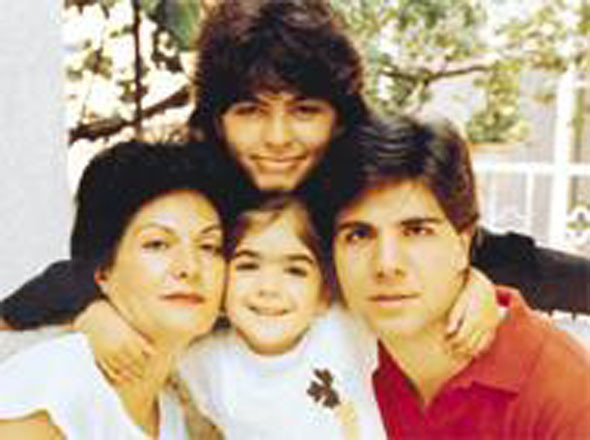 Adnan Oktar 5 çocuğunu almıştı! Semin Babuna cezaevine gidince çocukları... - Resim: 3