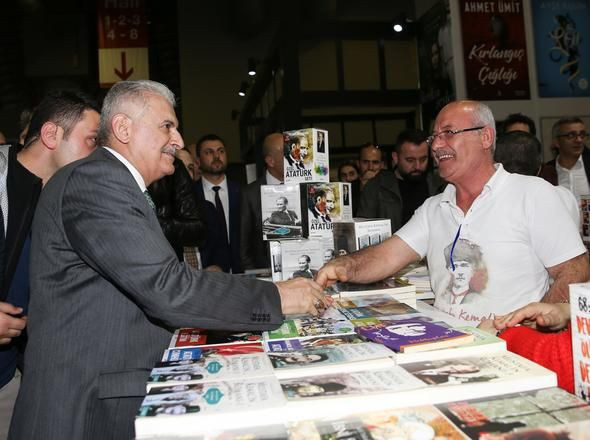 Binali Yıldırım 6. Uluslararası Kitap Fuarı'nın açılışını yaptı - Resim: 3