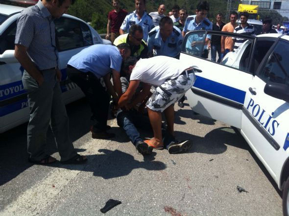 Polisin cipini çalınca - Resim: 2