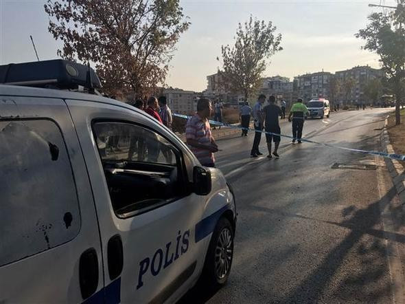 İzmir'de bombalı saldırı olay yerinden ilk görüntüler - Resim: 3