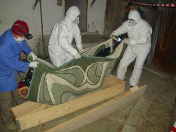 Öldüğünü kokusundan anladılar! - Resim: 3