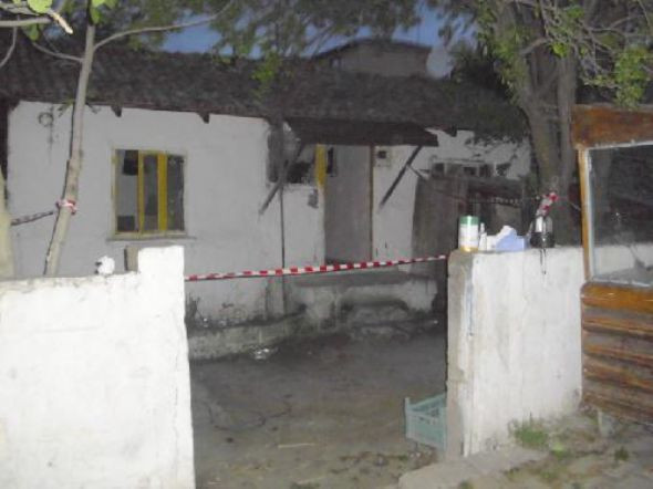 Öldüğünü kokusundan anladılar! - Resim: 4