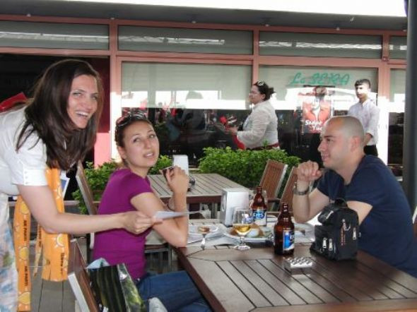 AK Parti bara girdi, halk 'şerefe' dedi - Resim: 1