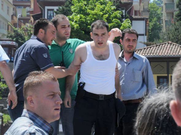 Rize'de polis cinneti - Resim: 1