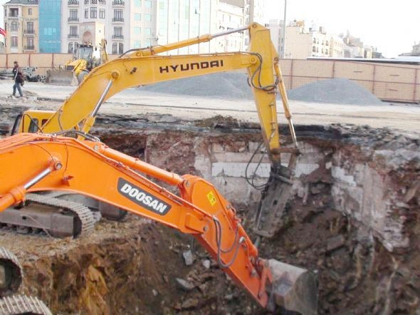 Taksim'de merak uyandıran kalıntı - Resim: 2