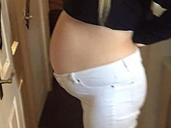 7 aylık hamile olduğunu zannediyordu gerçeği öğrenince dünyası yıkıldı - Resim: 1