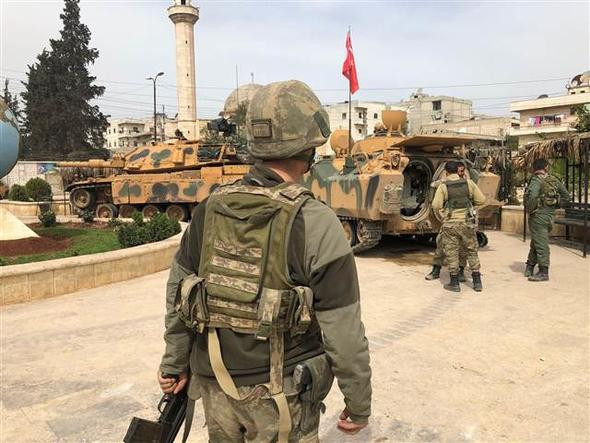 TSK Afrin'de hükümet binasına girdi! İşte ilk kareler... - Resim: 3