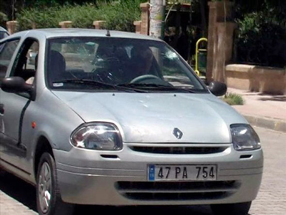 CHP konvoyuna saldırı! - Resim: 2