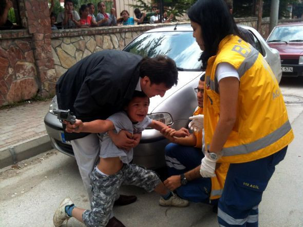 Polise su tabancalı taaruz - Resim: 3