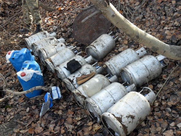 PKK sığınağından prezervatif çıktı - Resim: 4