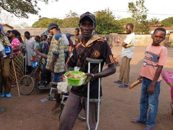 Mobil iftar araçları yoksullara ulaşıyor - Resim: 3