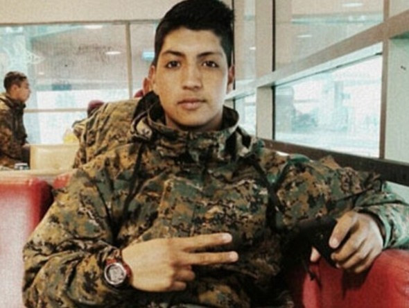 Kendini aslanlara atıp yem etti bakın o adam kimdi? - Resim: 2