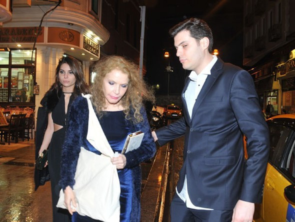 Tarık Akan'ın oğlu evlendi! Bakın karısı kim - Resim: 3