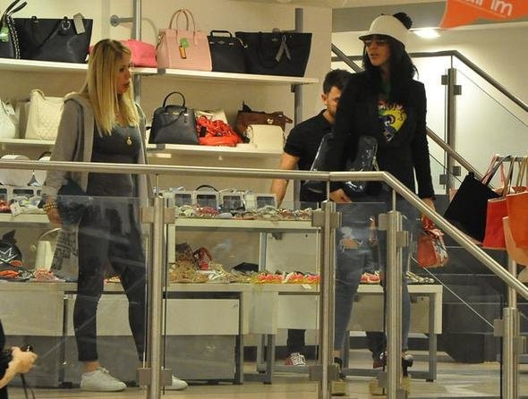 Hande Yener'in kayınvalidesine bakın! Herkes şoke oldu - Resim: 4