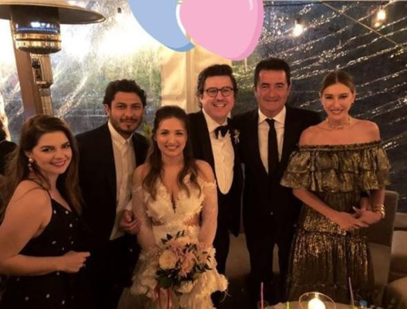 İbrahim Büyükak çocukluk aşkıyla evlendi - Resim: 2