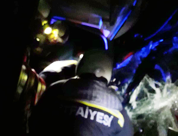 Bingöl'de korkunç kaza: Çok sayıda yaralı var! - Resim: 3