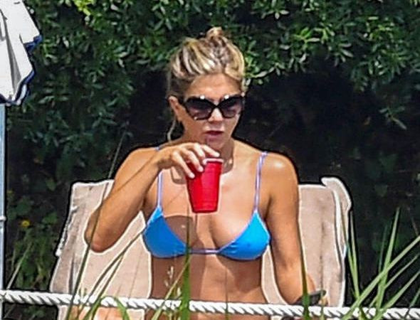 49'luk Jennifer Aniston gençlere taş çıkarttı - Resim: 1