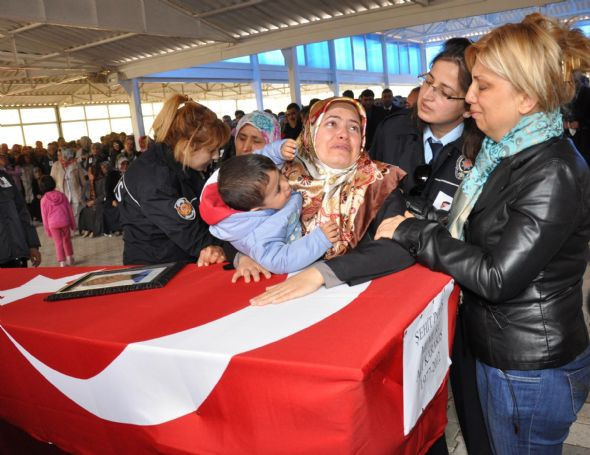 Şehit eşinden yürek burkan son istek - Resim: 3