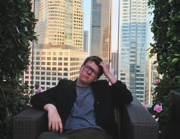 18 yaşında işi de yok okulu da ama milyoner! - Resim: 4