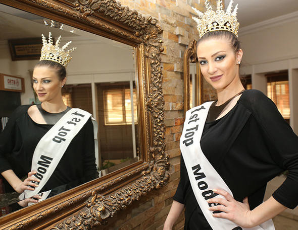 Yunanistan'a Osmanlı tokadı atmıştı: Merve Akkanat'a öfke kustular! - Resim: 1