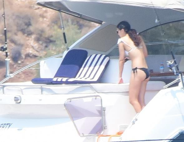 Çağatay Ulusoy'un teknesindeki gizemli misafir - Resim: 4