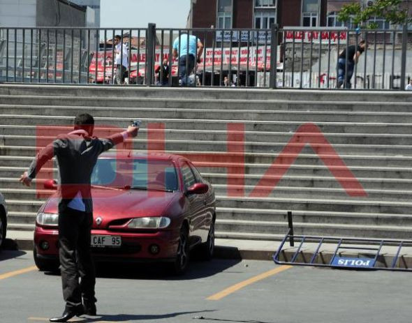 İnanılmaz! Tam vurma anı çekildi - Resim: 1