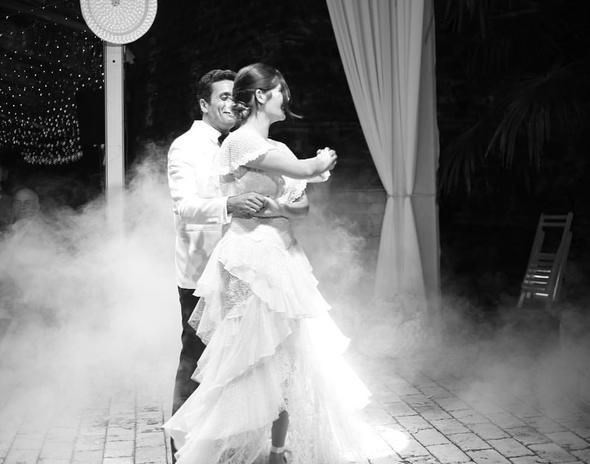 Derya Şensoy sevgilisi Sarp Levendoğlu ile kural bozdu - Resim: 1