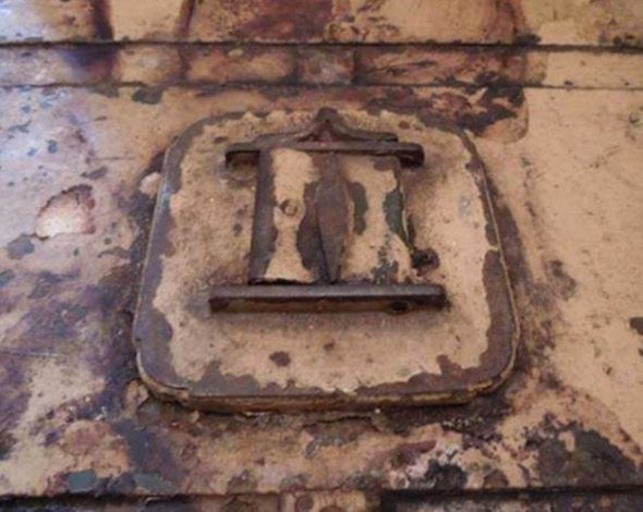 Teyzesinin bıraktığı sandıktan çıkanlar şoke etti - Resim: 2