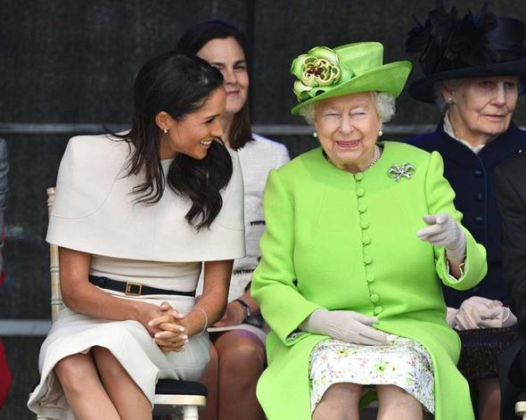 Meghan Markle kimsenin yapamadığını Kraliçe'ye yaptı! - Resim: 1