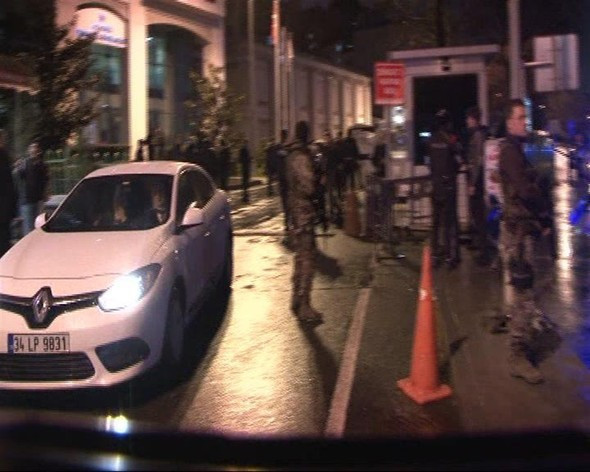 İşte saldırı sonrası AK Parti binasının son hali! - Resim: 3