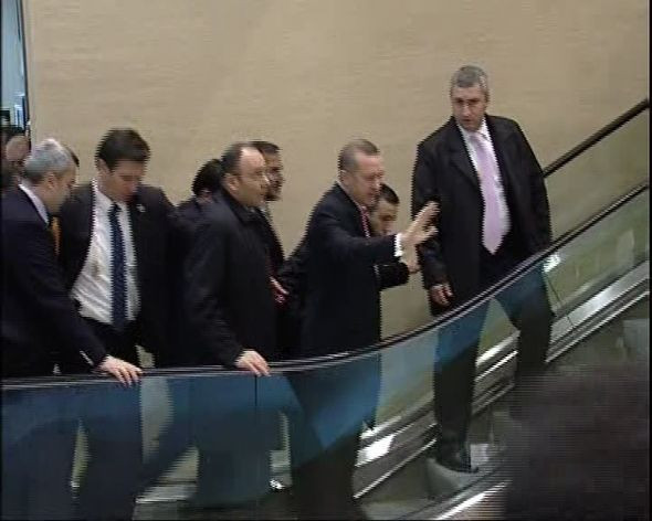 Erdoğan patinaj yaptı - Resim: 4