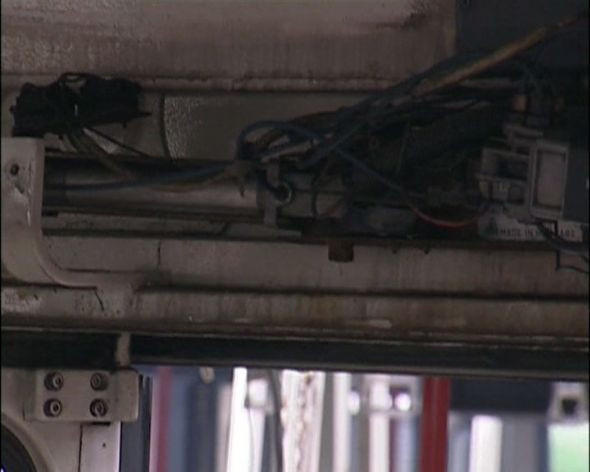 FB taraftarları otobüsü bu hale getirdi - Resim: 4