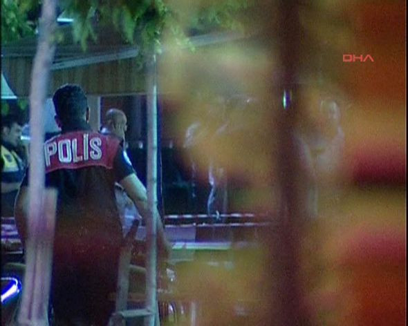 Kampüste silahla kız arkadaşını rehin aldı - Resim: 1