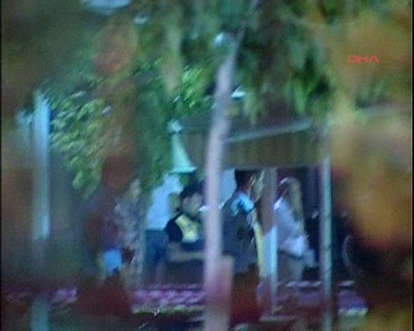 Kampüste silahla kız arkadaşını rehin aldı - Resim: 2